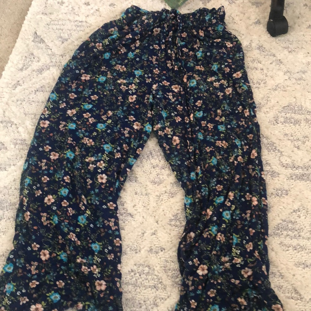 Flowy hippy pants with floral print